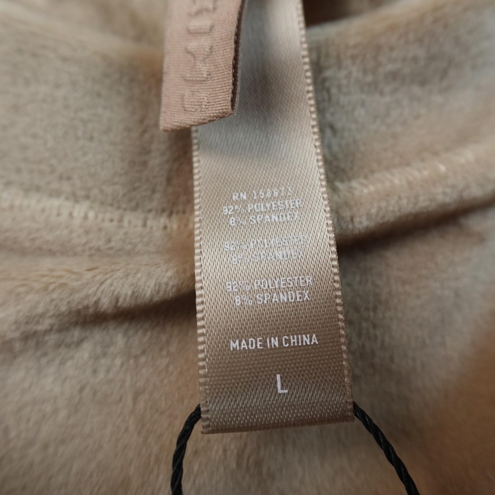 NEW SKims Tank Top Womens L Beige Velour Pullover Sweater Vest Sleeveless Shirt - Picture 6 of 10
